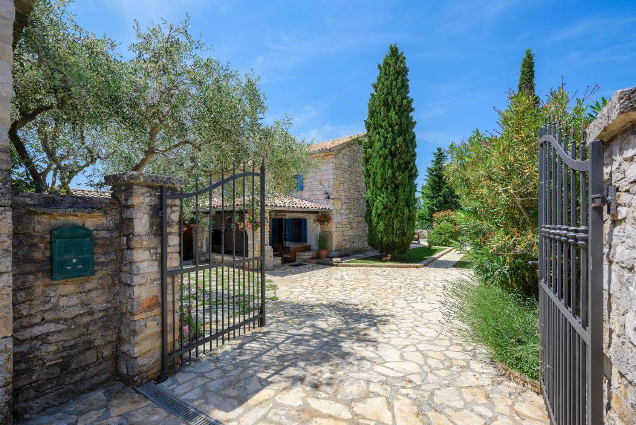 Casa Biguli Villa Sveti Lovrec Pazenaticki Exterior photo